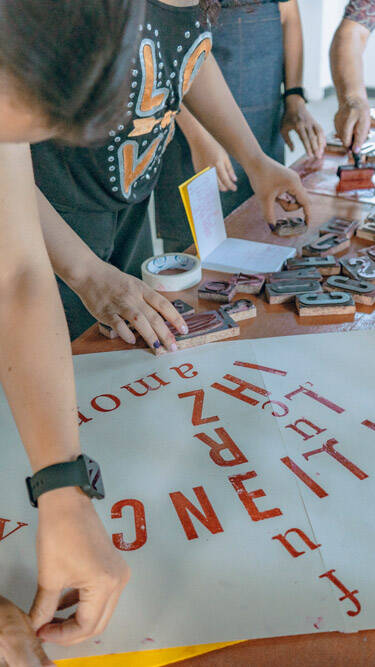 Taller de creación de cartel - Foto: María Angélica Mejía, IDPC, 2023