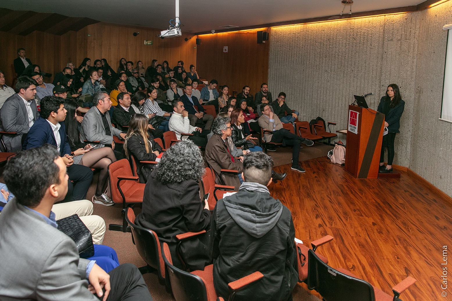 Audiencia en el auditorio durante evento de PEMP Centro historico