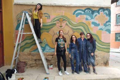 Mujeres integrantes del equipo de fachadas