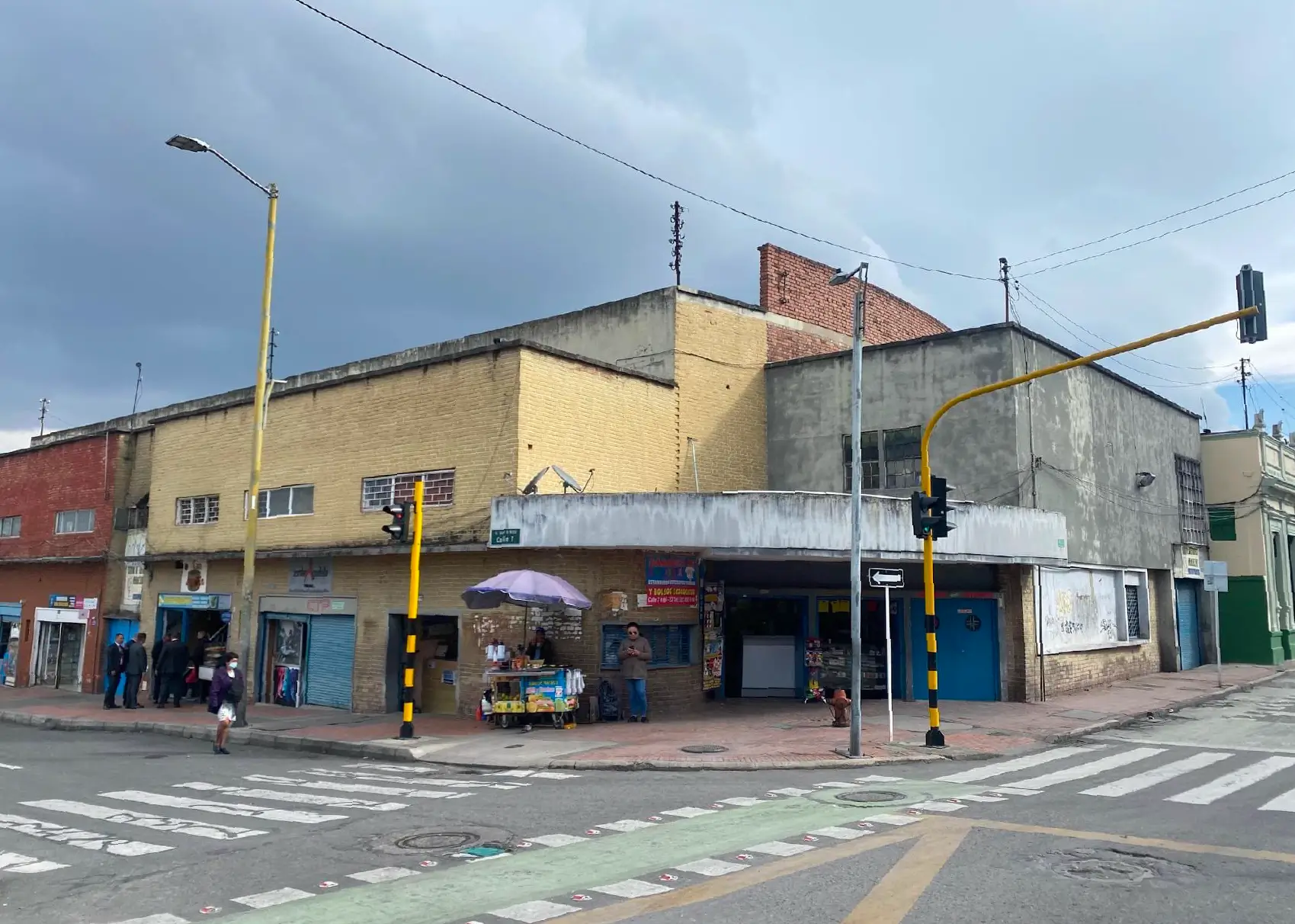 Fachada del TEATRO AYACUCHO antes de intervenir