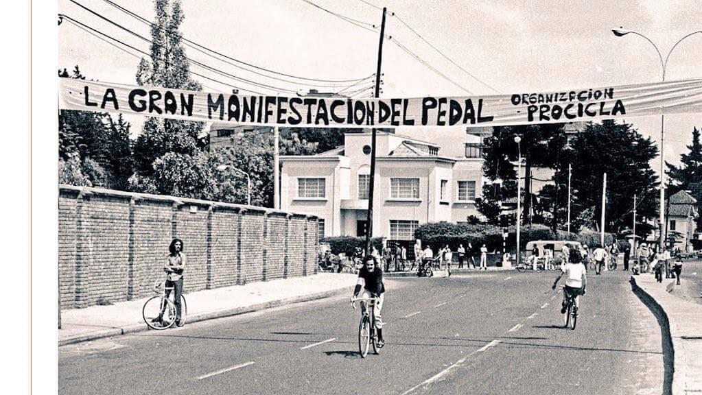 Gran Manifestación del Pedal el 15 de diciembre de 1974 en Bogotá.