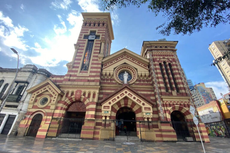 El IDPC inicia la recuperación de la fachada de la Iglesia de Las Nieves, el segundo templo más antiguo de Bogotá