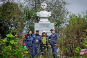 Restauración del monumento al General O’leary: trabajo minucioso de la Brigada de Atención a Monumentos del IDPC