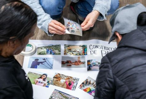 Navidad en azul: Cianotipia y memoria barrial