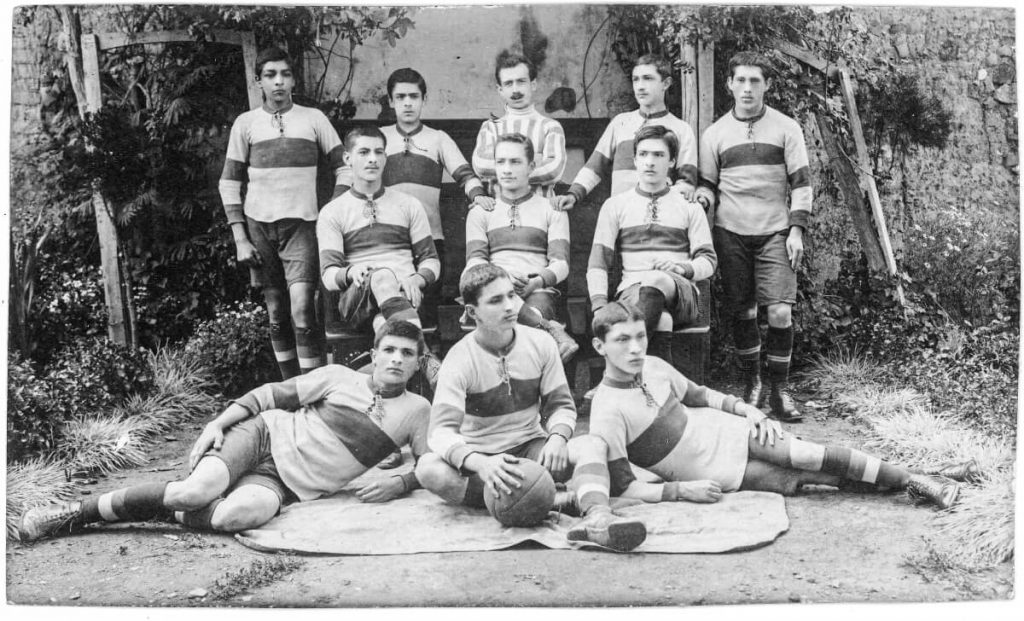 Comunidad Salesiana El equipo de fútbol del colegio en el año 1921, 1921