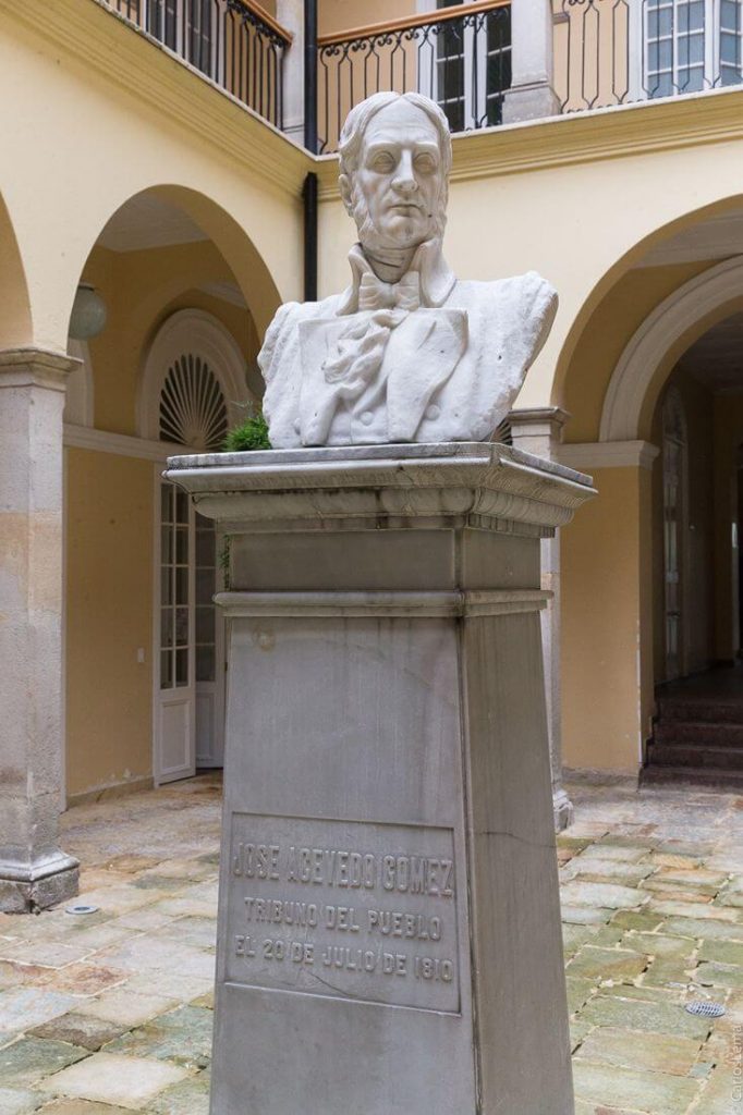 Monumento a Jose Acevedo y Gomez.