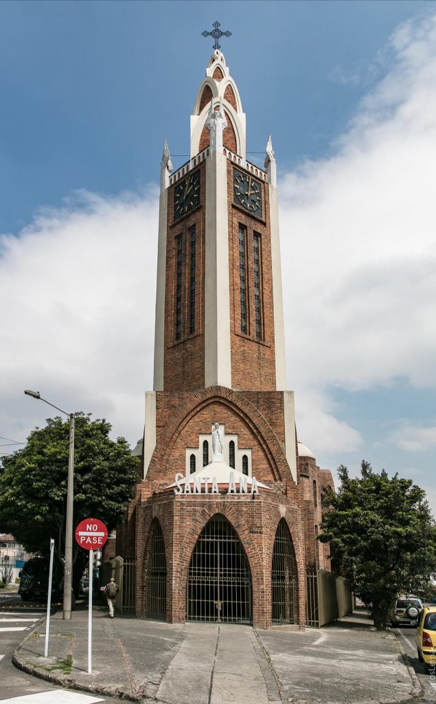 Parroquia de Santa Ana, ubicada en la Localidad de Teusaquillo.