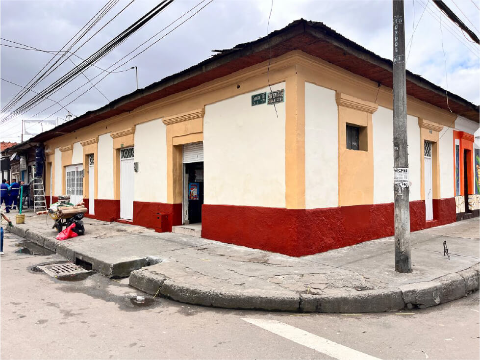 Fachada despues de intervenir en Fontibón en la Calle 17A No. 100 -76