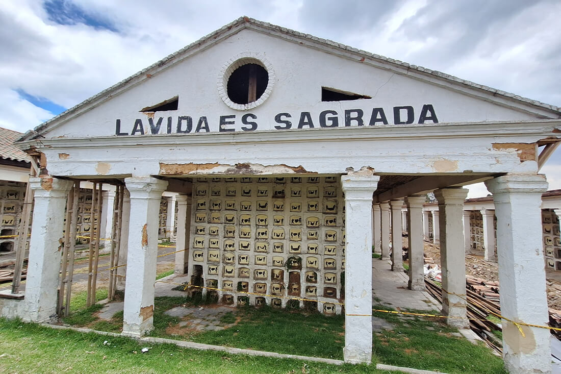 Avanza consolidación de Los Columbarios y desmontaje controlado de los frontones de La vida es sagrada