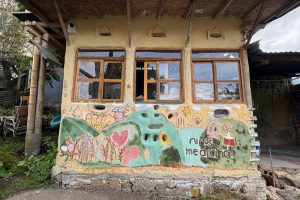 Somos niños medicina: una huella hecha de tierra, memoria y cuidado en Casa Taller Las Moyas